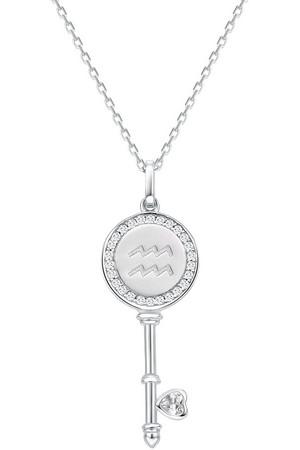 Pendentif femme verseau